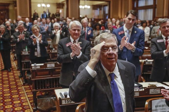 Former U.S. Sen. Johnny Isakson, 2006 Weltner Award honoree, dies at 76